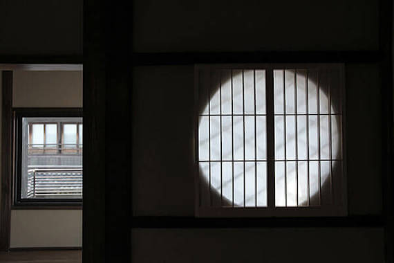 大徳寺東　丸窓のある京町家