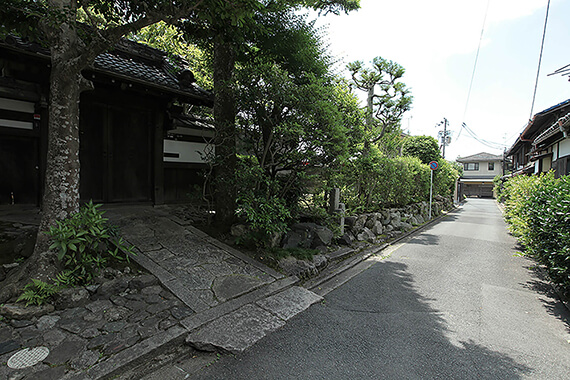 平安神宮東　岡崎の土地