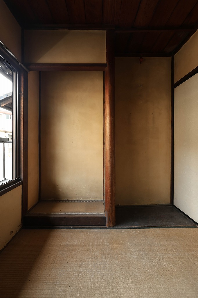 京都の植物園や賀茂川近くの未改装京町家物件のミセノマの床の間