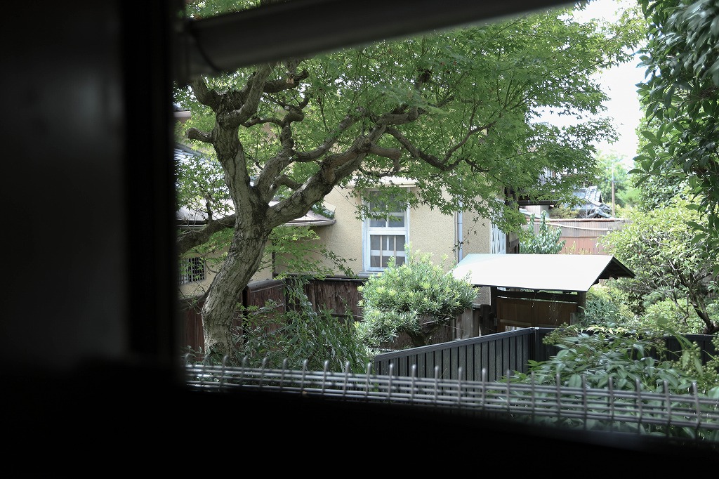 京都のキャットウォークがある家の借景の眺望