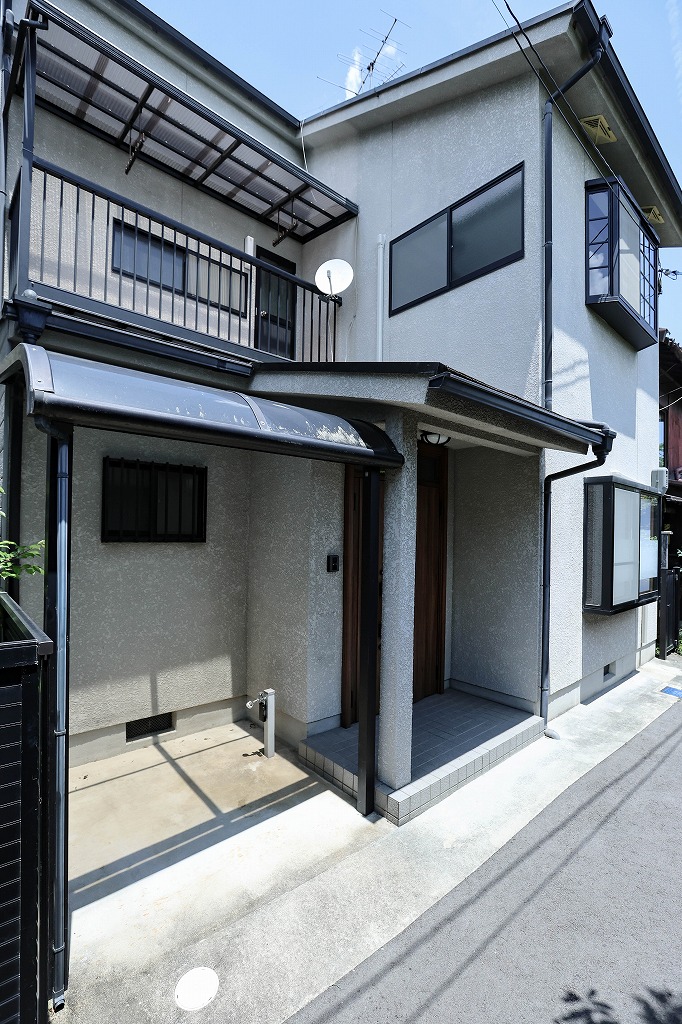 京都市上京区の御所近くのリノベーション中古物件の外観