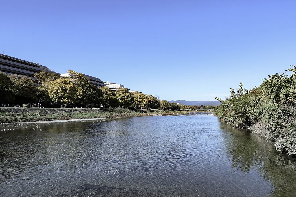 左京区のリノベーション中古物件近くの鴨川