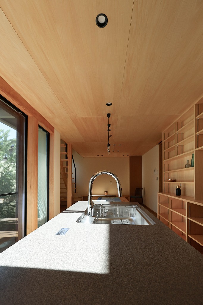 鴨川近くのリノベーション中古戸建物件のキッチン