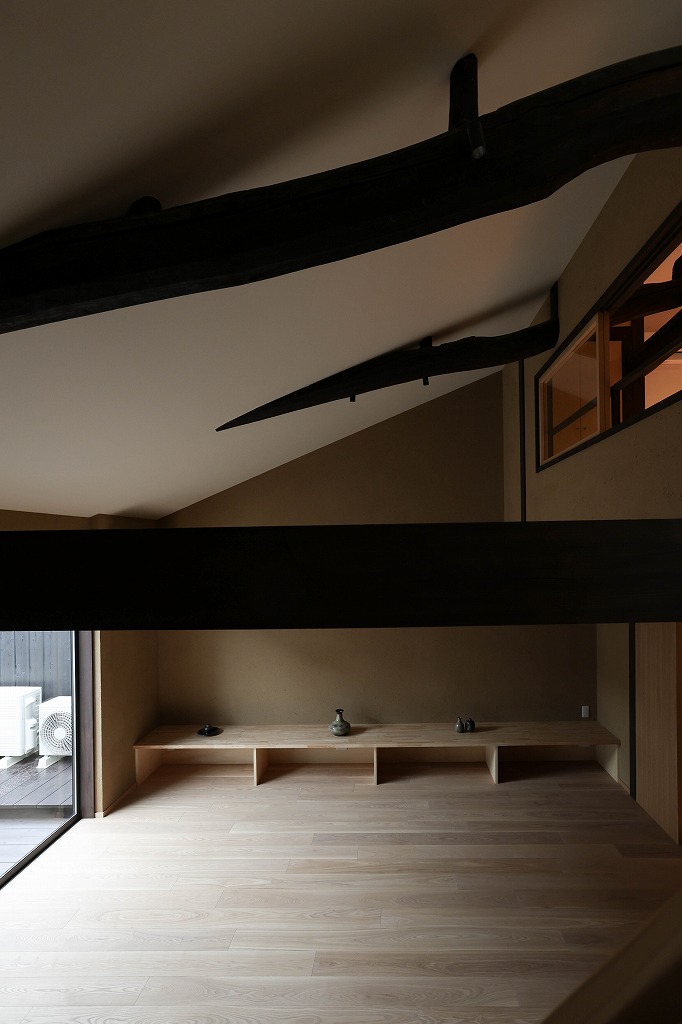 北区紫竹のリノベーション済織屋建京町家の吹き抜け